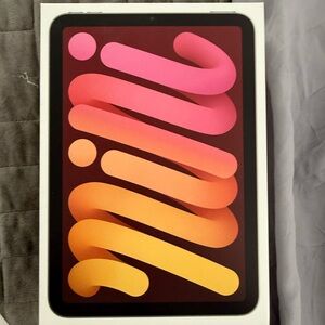 Apple iPad Mini - Pink and Orange Display